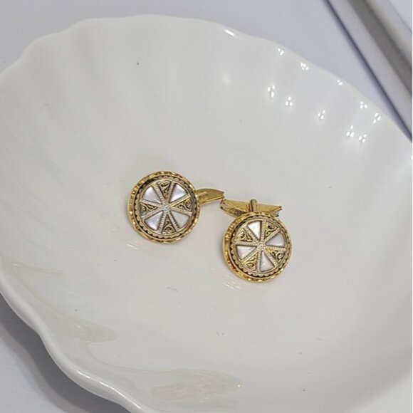 Vintage Men's Gold Tone Formal Pearl Cross Round Cuff Links - Picture 2 of 8